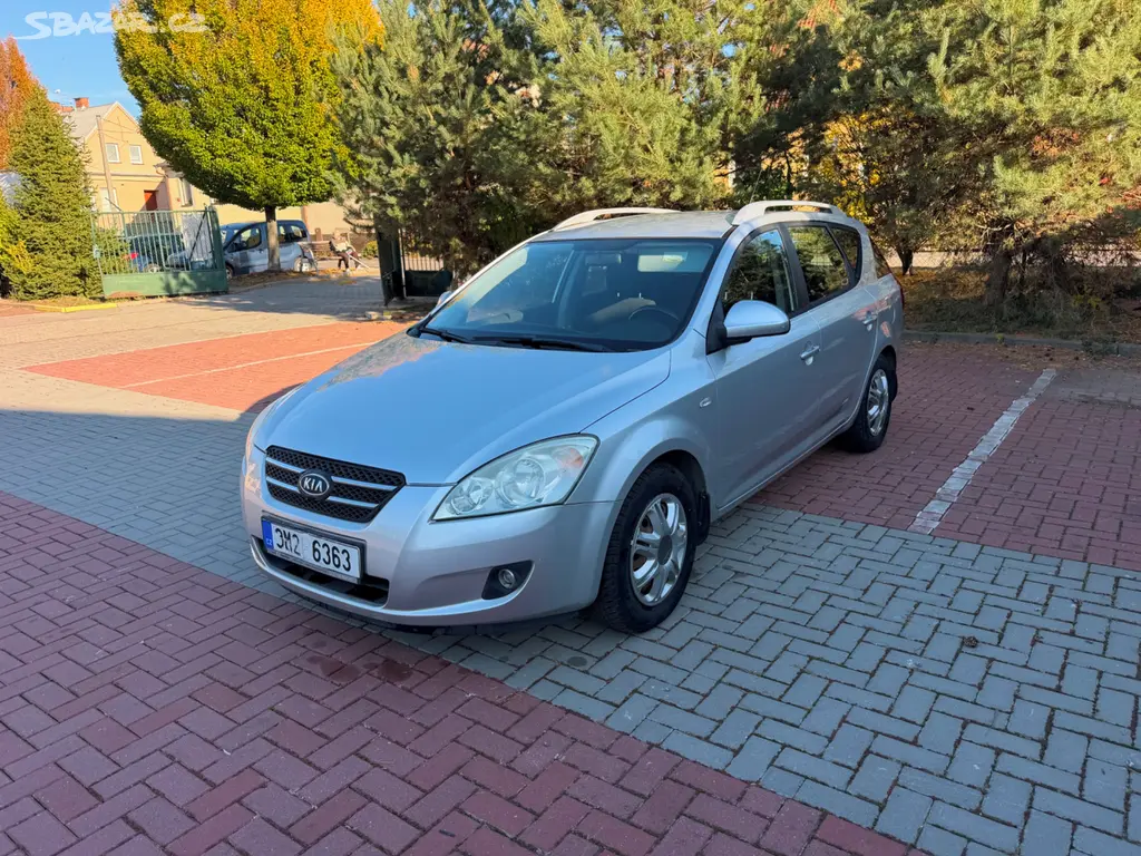 Kia Ceed SW 1.6 16V , 1. majitel,62 000 km, ČR